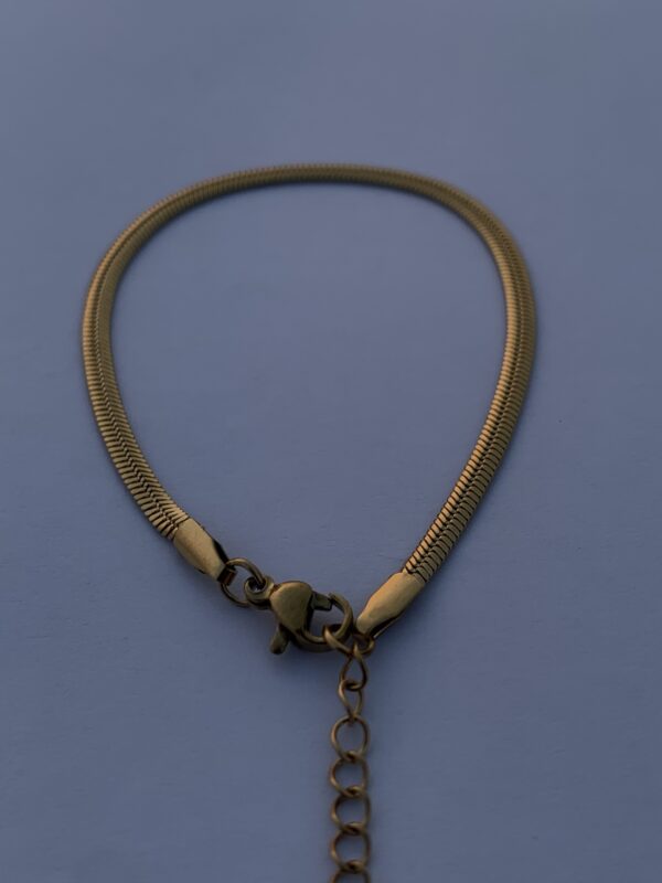 Golden serpent chain bracelet - Image 2